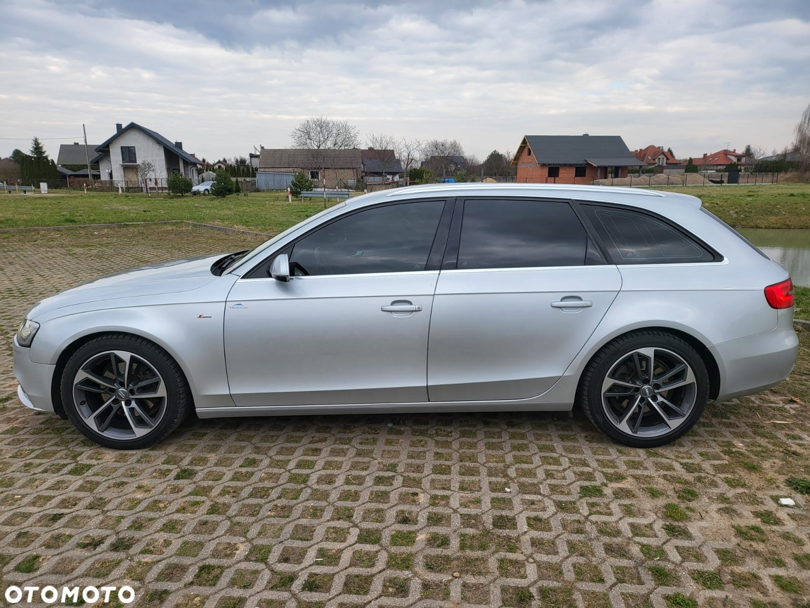 Audi A4 Avant 2.0 TDI DPF S line Sportpaket - 8