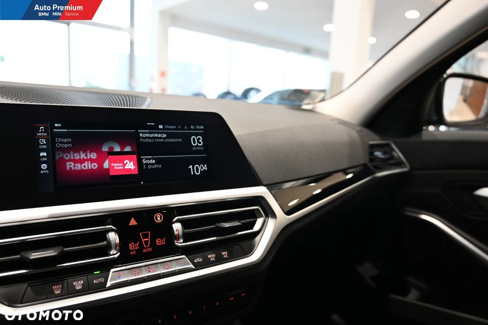 BMW Seria 3 330i xDrive - 6