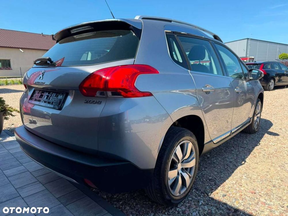 Peugeot 2008 - 8