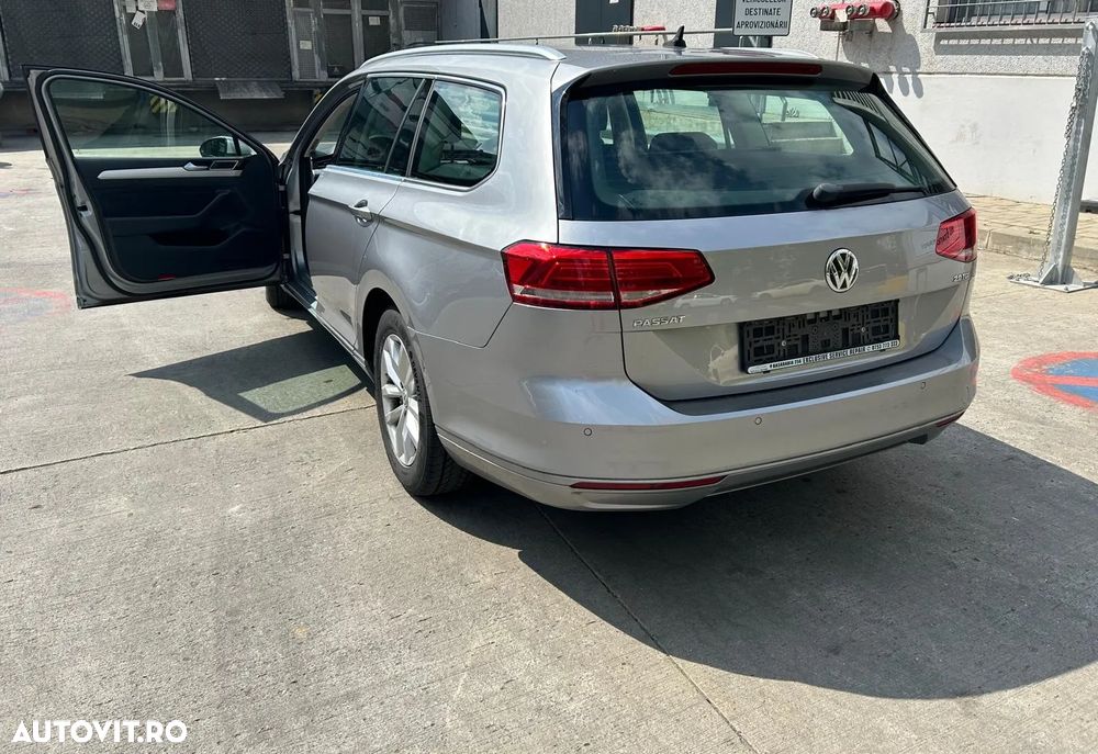 Volkswagen Passat - 7
