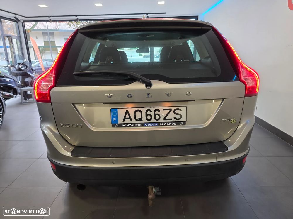 Volvo XC 60 DRIVe Momentum - 5