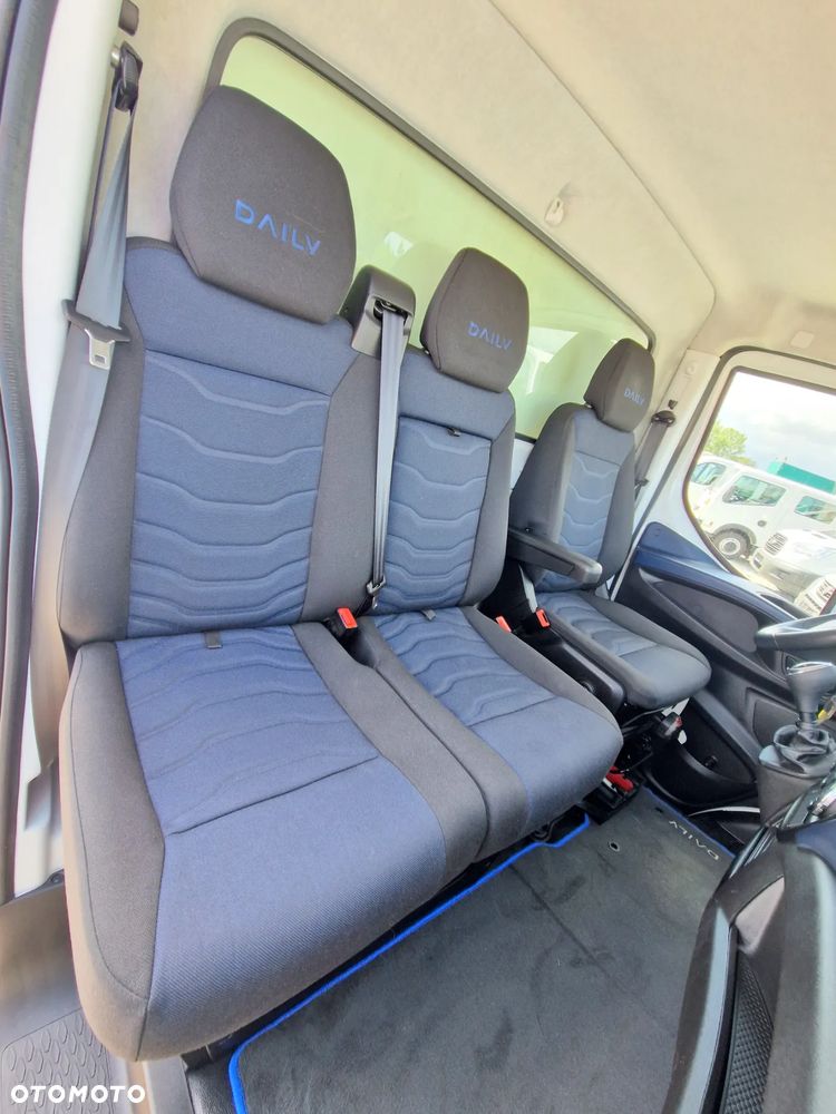 Iveco 35S16 2,3 HPI 160 KONNY KONTENER 4,2M WINDA KLIMA WEBASTO KAMERA 8 BIEGOWY HIMATIC 4,1M ROZSTAW OSI IDEALNY - 23