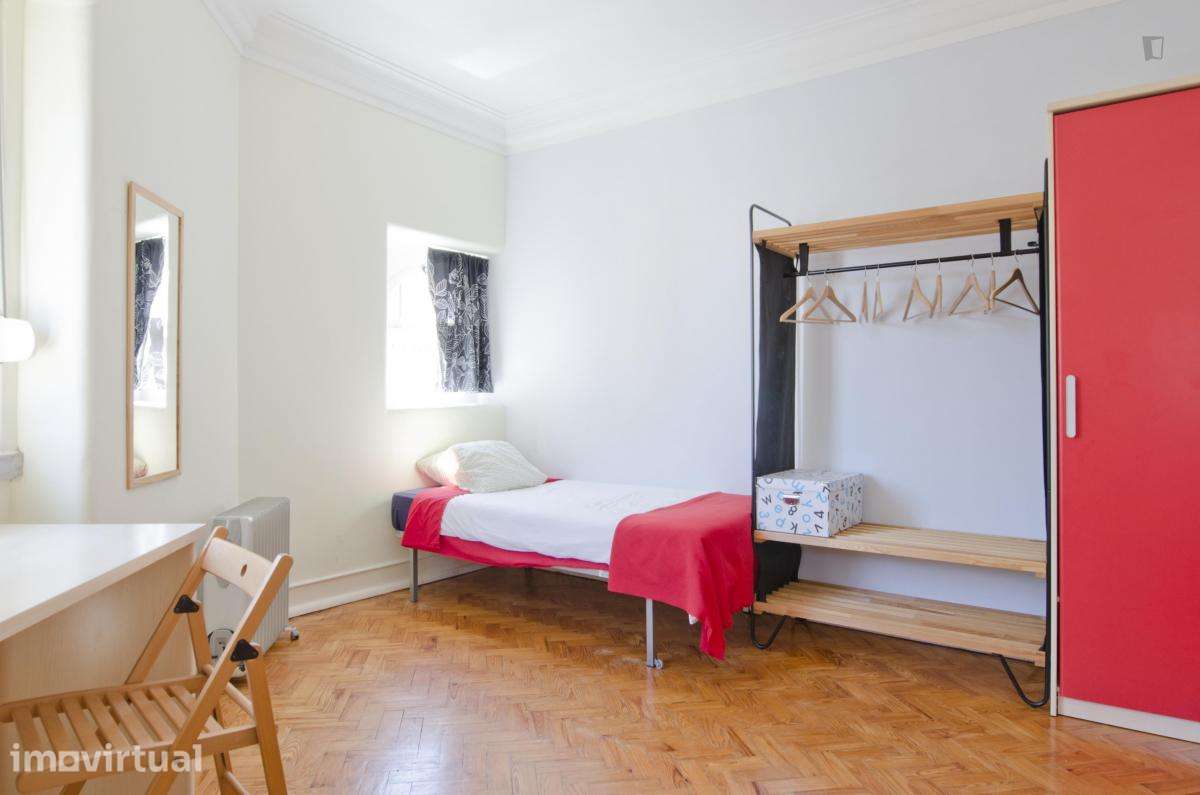 Quarto - localizado em Penha de França Lisbon - Grande imagem: 5/20