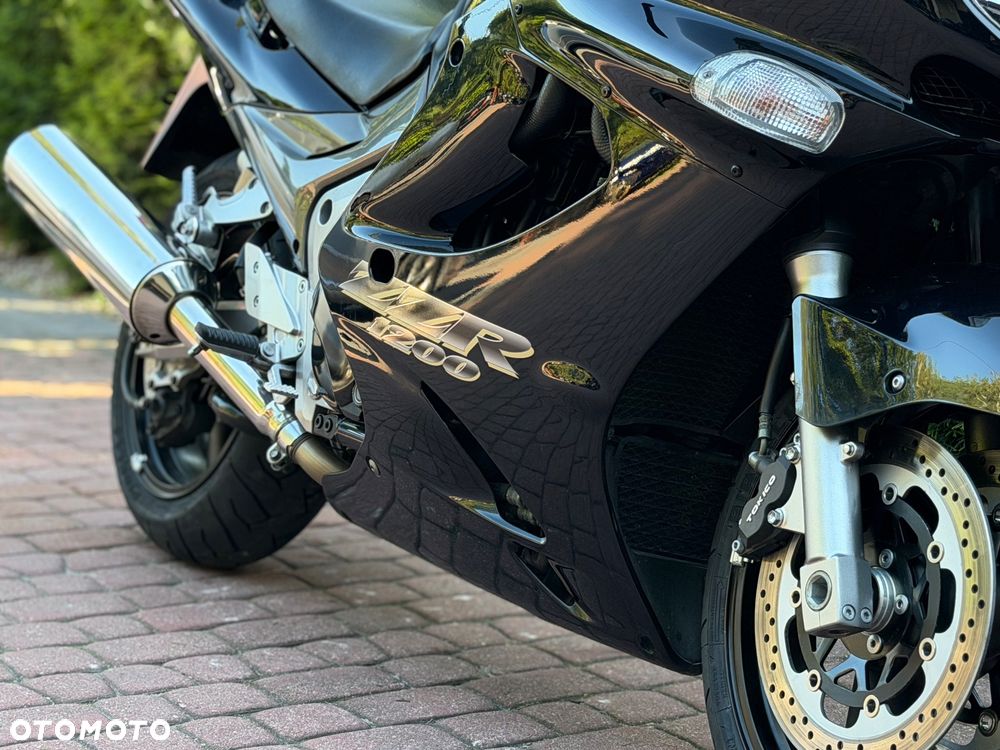Kawasaki ZZR - 12