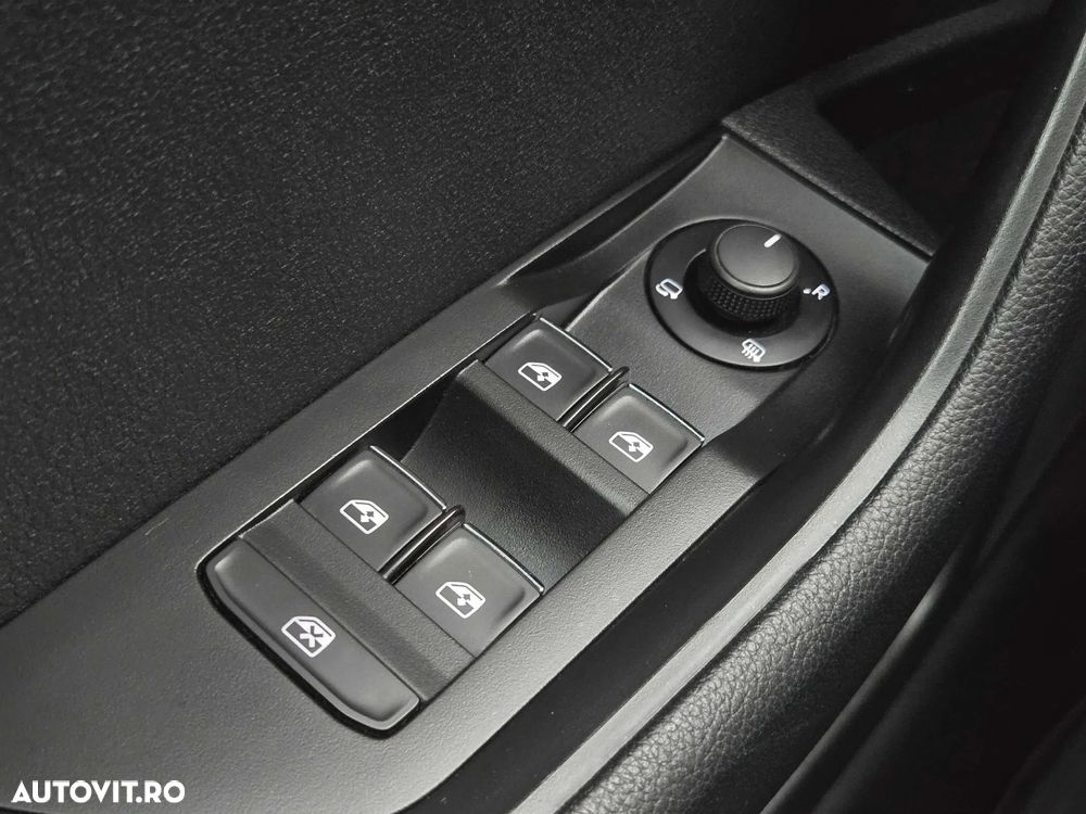 Skoda Superb 2.0 TDI DSG Style - 30