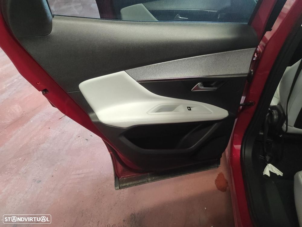 FORRA DA PORTA TRASEIRA ESQUERDA PEUGEOT 3008 - 1