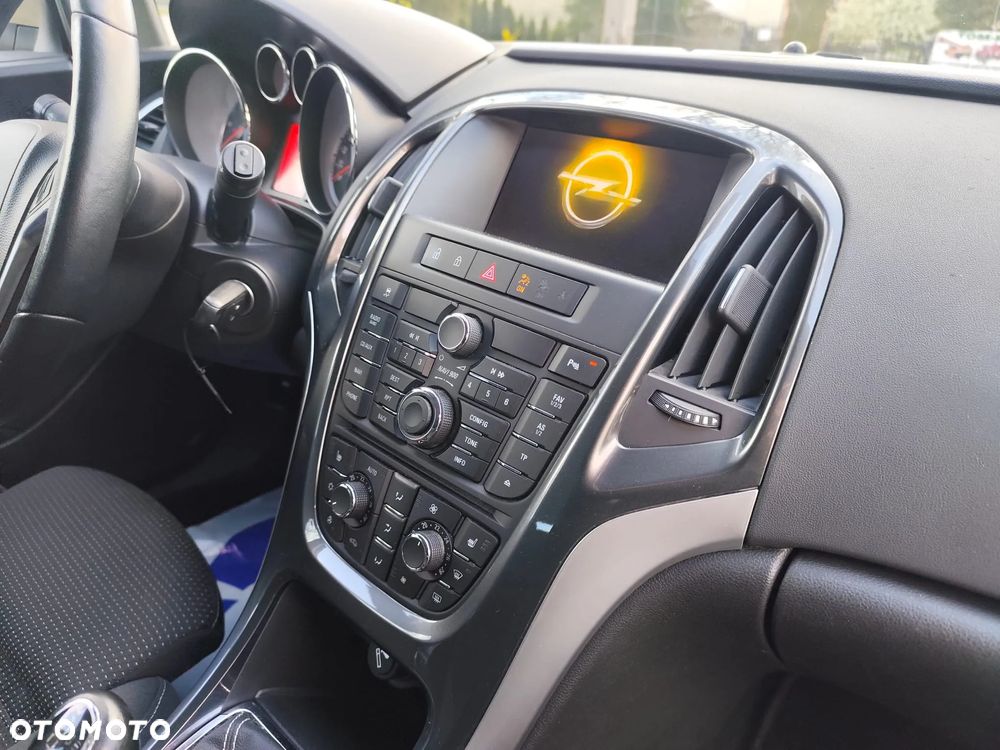 Opel Astra 2.0 CDTI DPF SportsTourer Style - 24