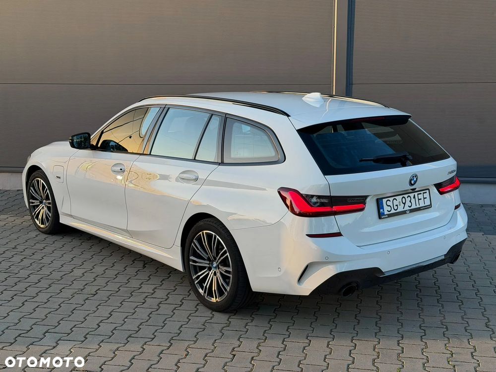 BMW Seria 3 320e M Sport - 5