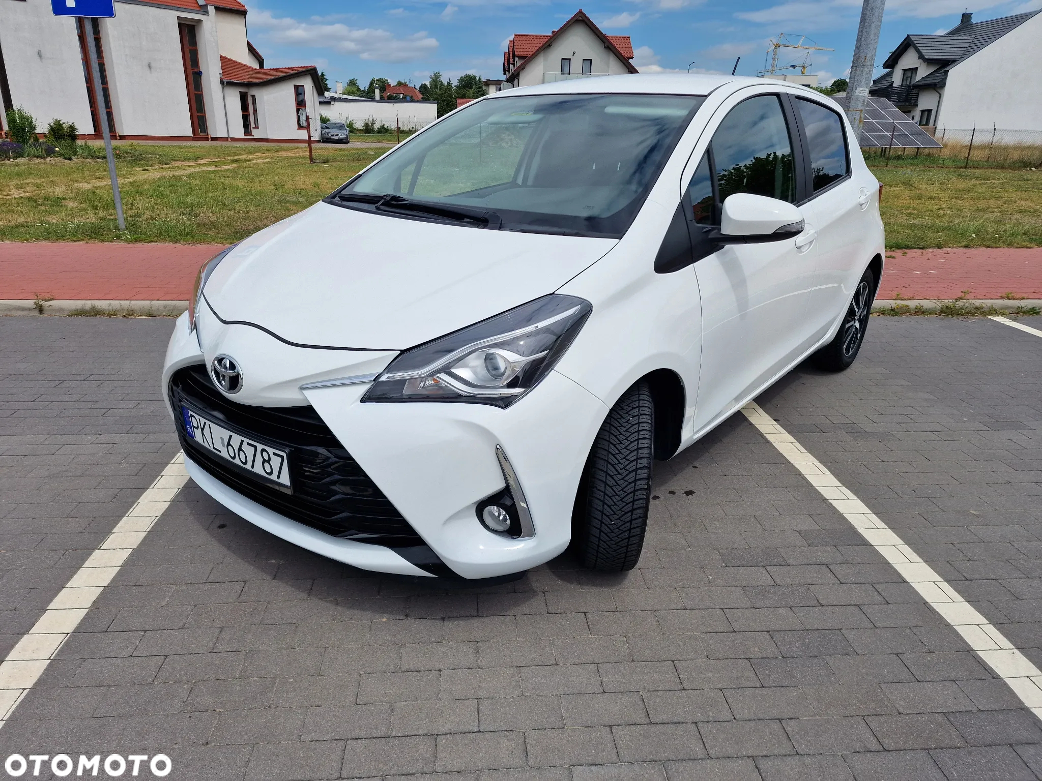 Toyota Yaris 1.0 Comfort - 4