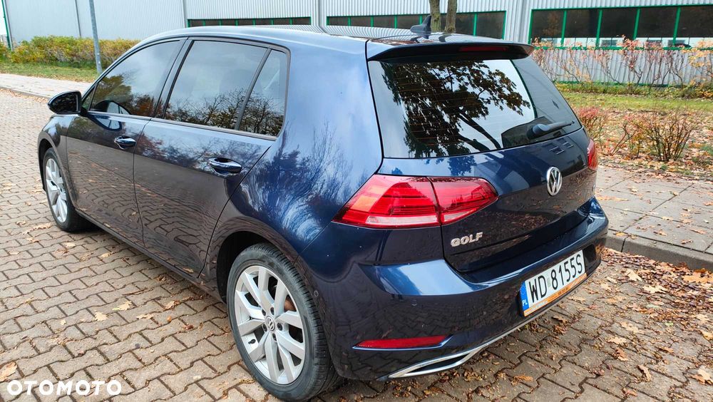 Volkswagen Golf - 2