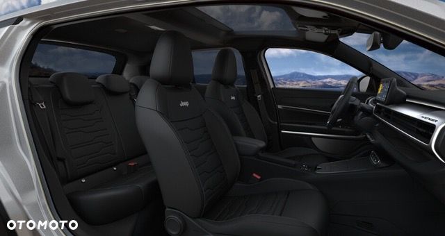 Jeep Avenger 1.2 T3 mHEV Summit FWD eDCT6 - 9