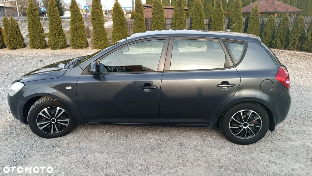 Kia Ceed 1.6 Crdi Comfort - 8