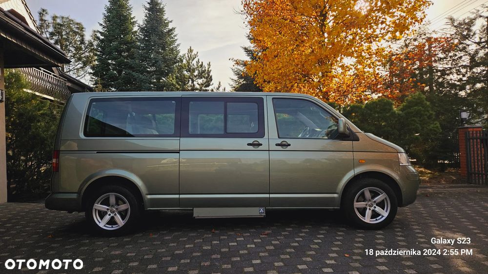 Volkswagen Caravelle - 3