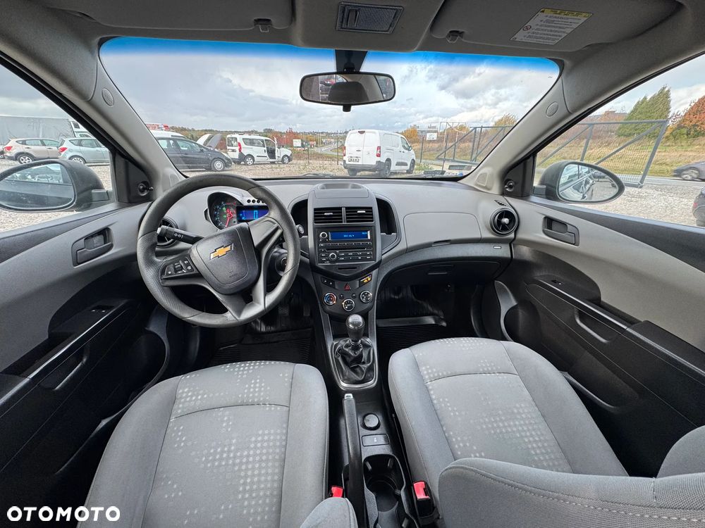 Chevrolet Aveo - 17