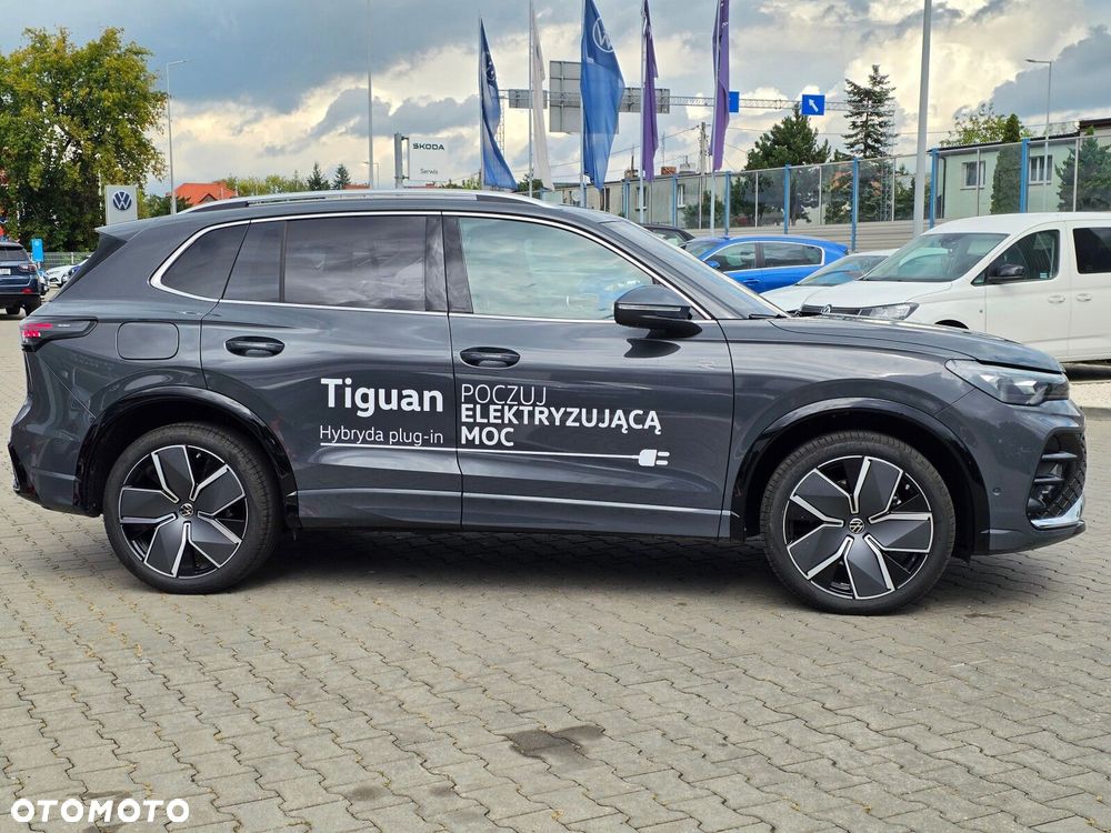 Volkswagen Tiguan - 8
