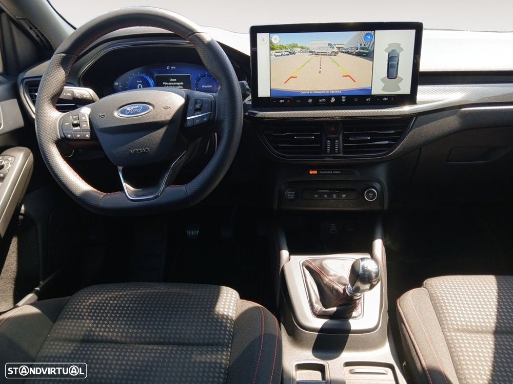 Ford Focus 1.0 EcoBoost ST-Line - 10