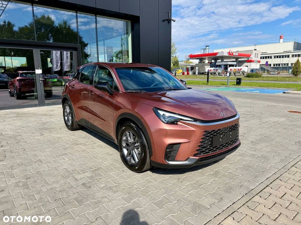 Lexus LBX 1.5 Hybrid - 1