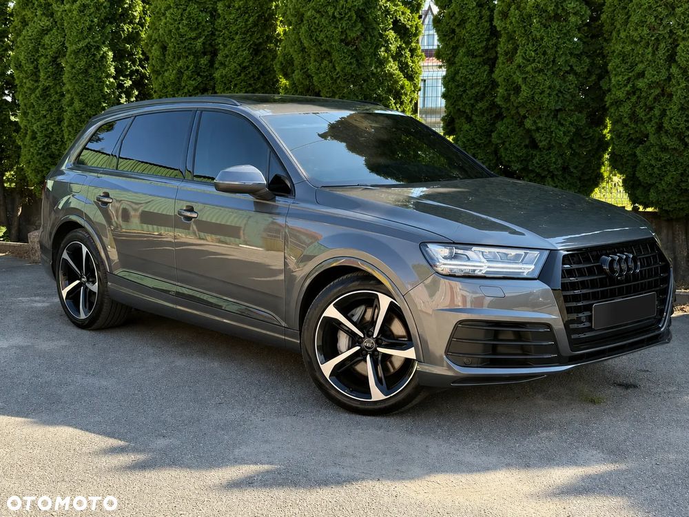 Audi Q7 - 1