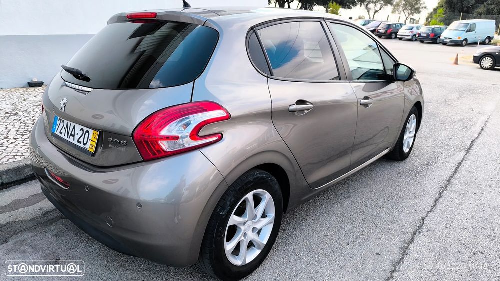 Peugeot 208 1.4 HDi SE Style - 18