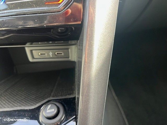 VW T-Roc 1.5 TSI Sport DSG - 12