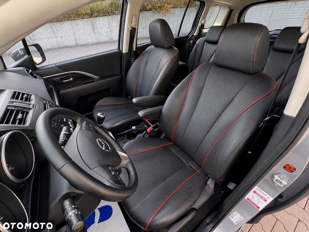 Mazda 5 - 17
