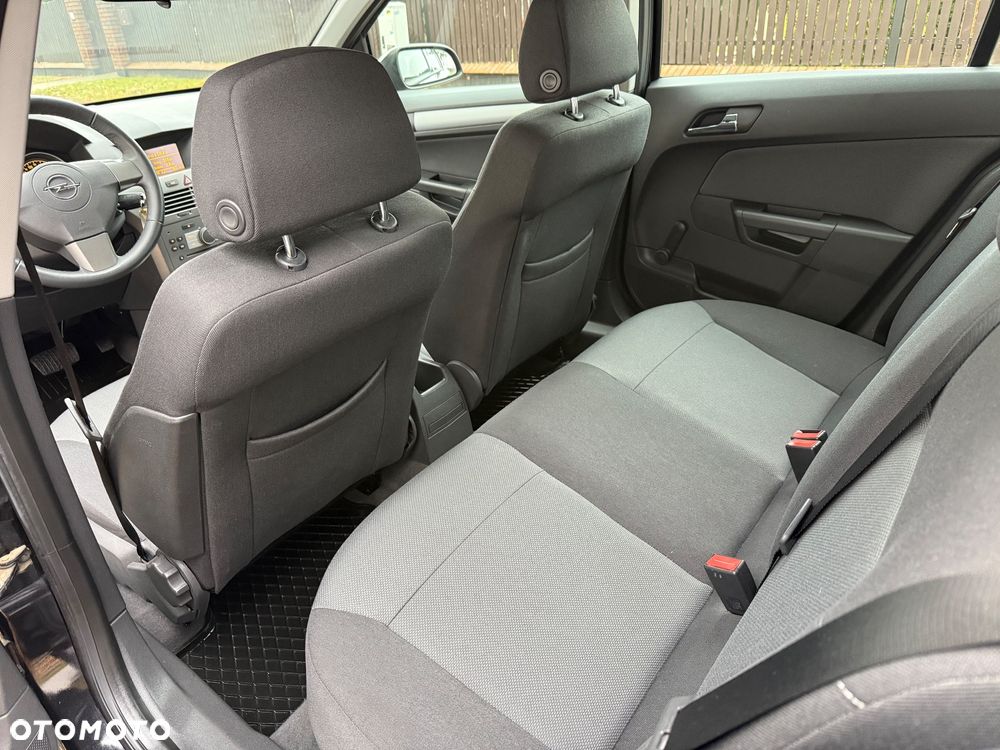 Opel Astra 1.6 Enjoy Easytronic - 16