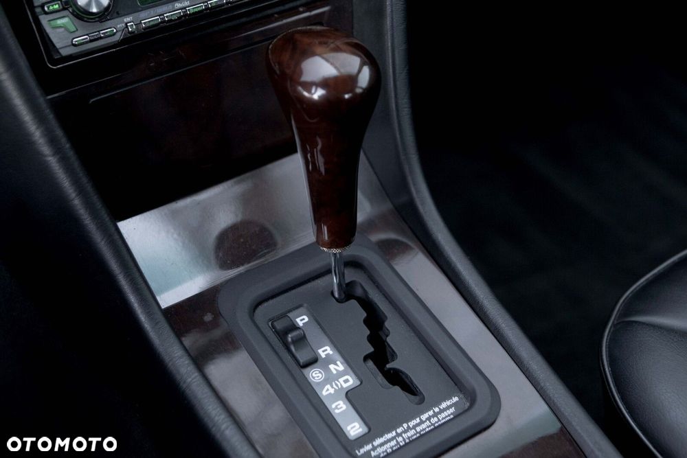 Mercedes-Benz W124 (1984-1993) - 32