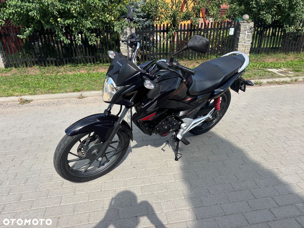 Honda CBF - 17