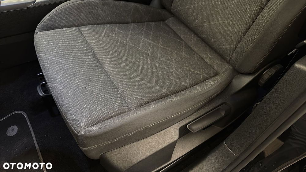 Volkswagen Golf 2.0 TDI Life - 12