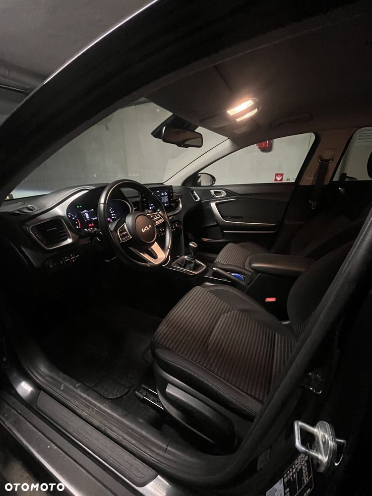 Kia XCeed 1.5 T-GDI M - 11