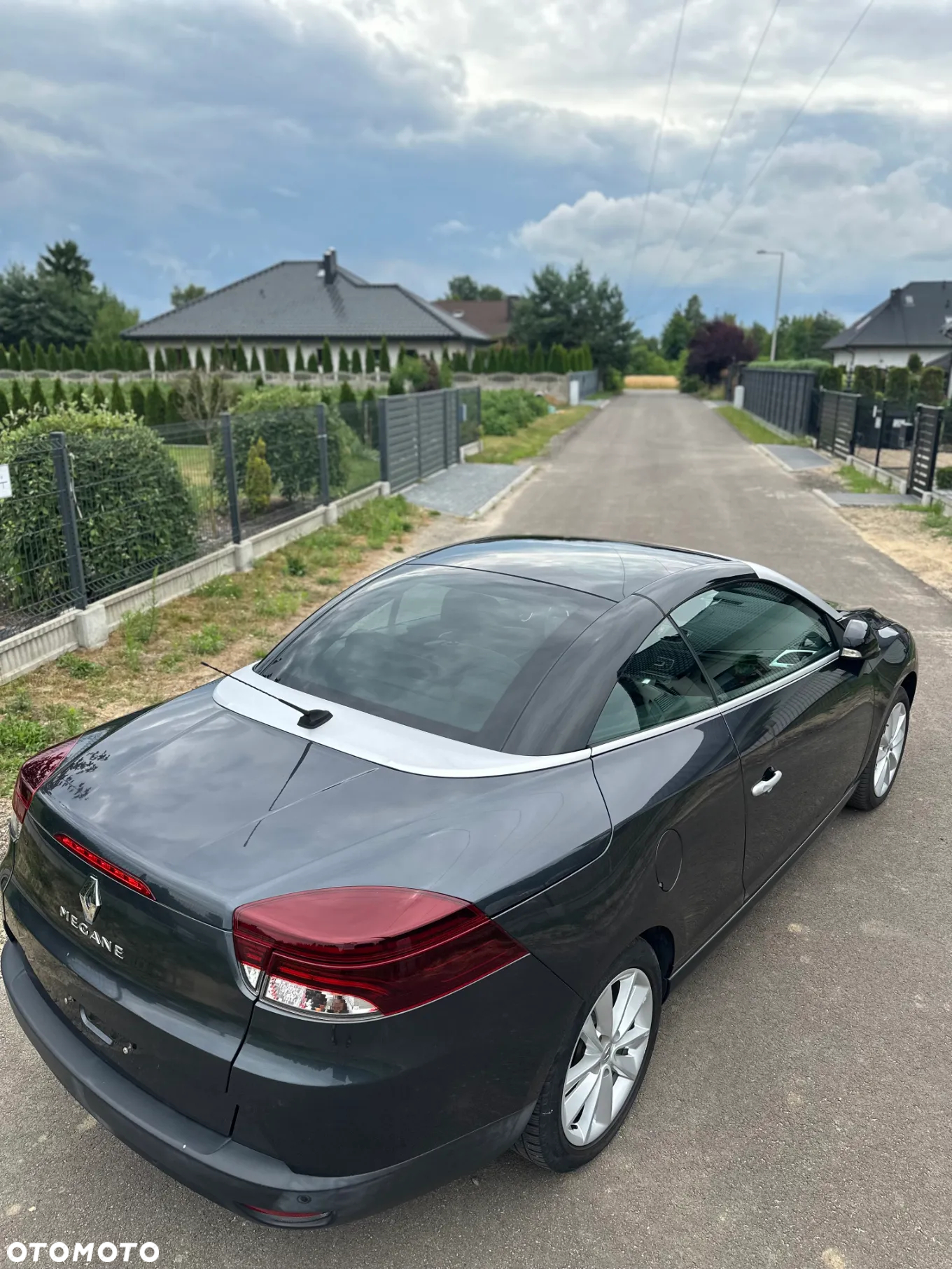 Renault Megane CC 2.0 16V Privilege X-Tronic - 10