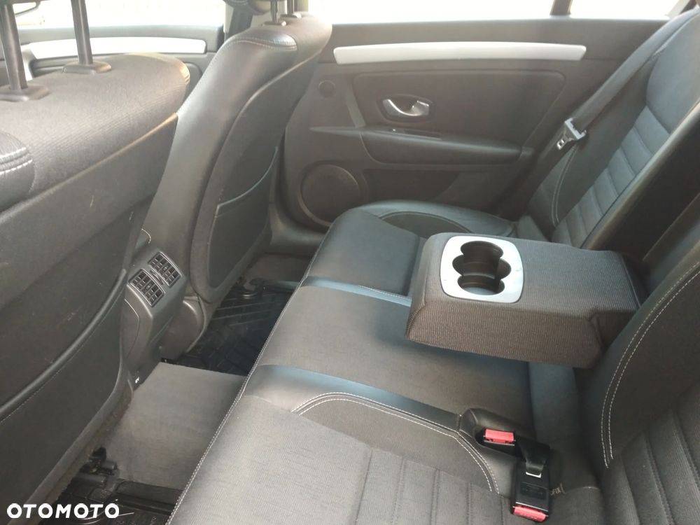 Renault Laguna 2.0 DCi FAP Expression - 4