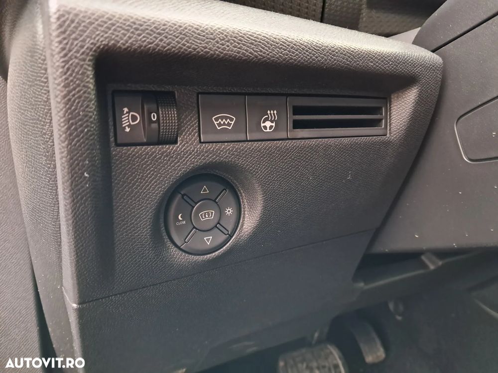 Citroën C4 1.2 PureTech 130 S&S EAT8 MAX - 14