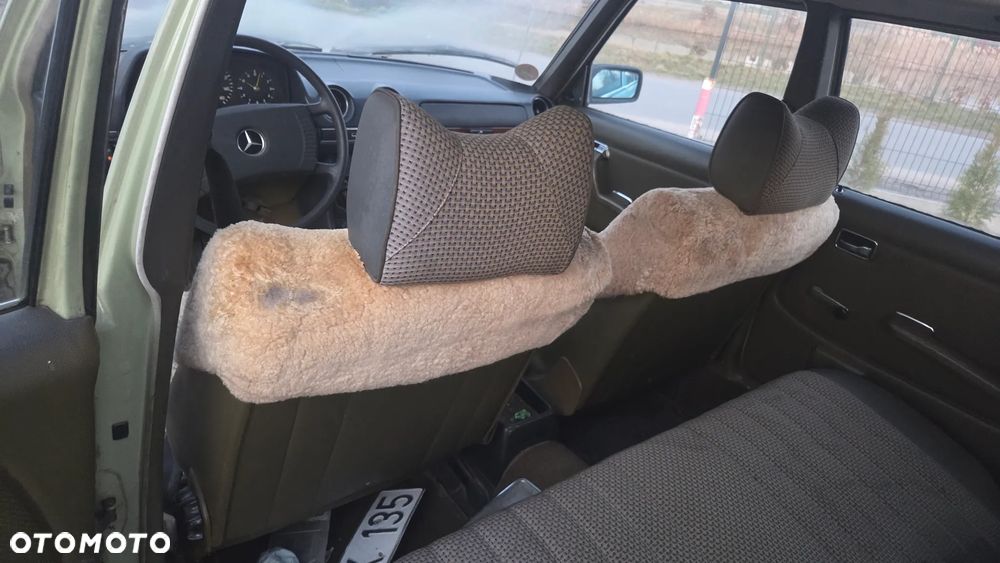 Mercedes-Benz W123 - 10