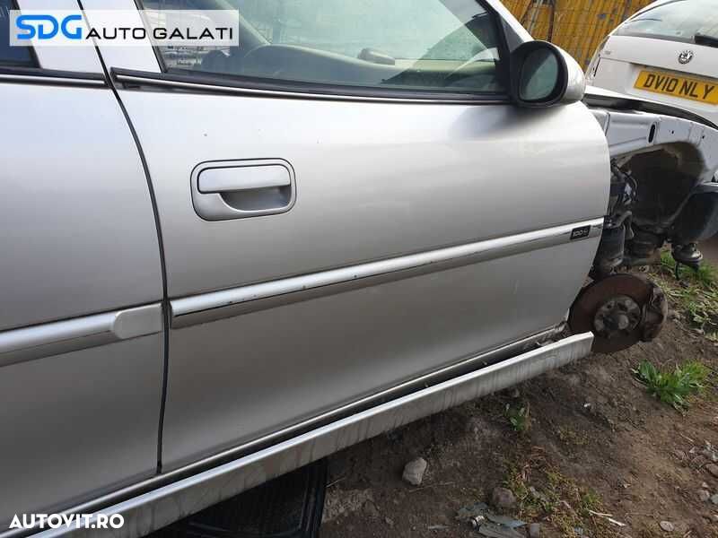 Usa Usi Portiera Portiere Dreapta Fata Dezechipata Opel Vectra B 1995 - 2002 Culoare L147 - 2