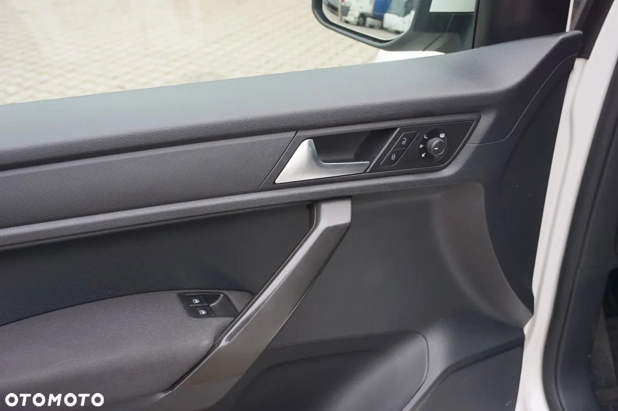 Volkswagen Caddy 2.0 TDI Comfortline - 15