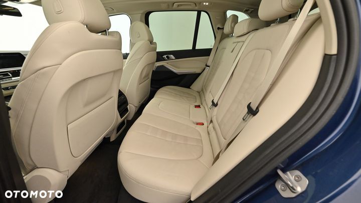 BMW X5 xDrive45e - 14