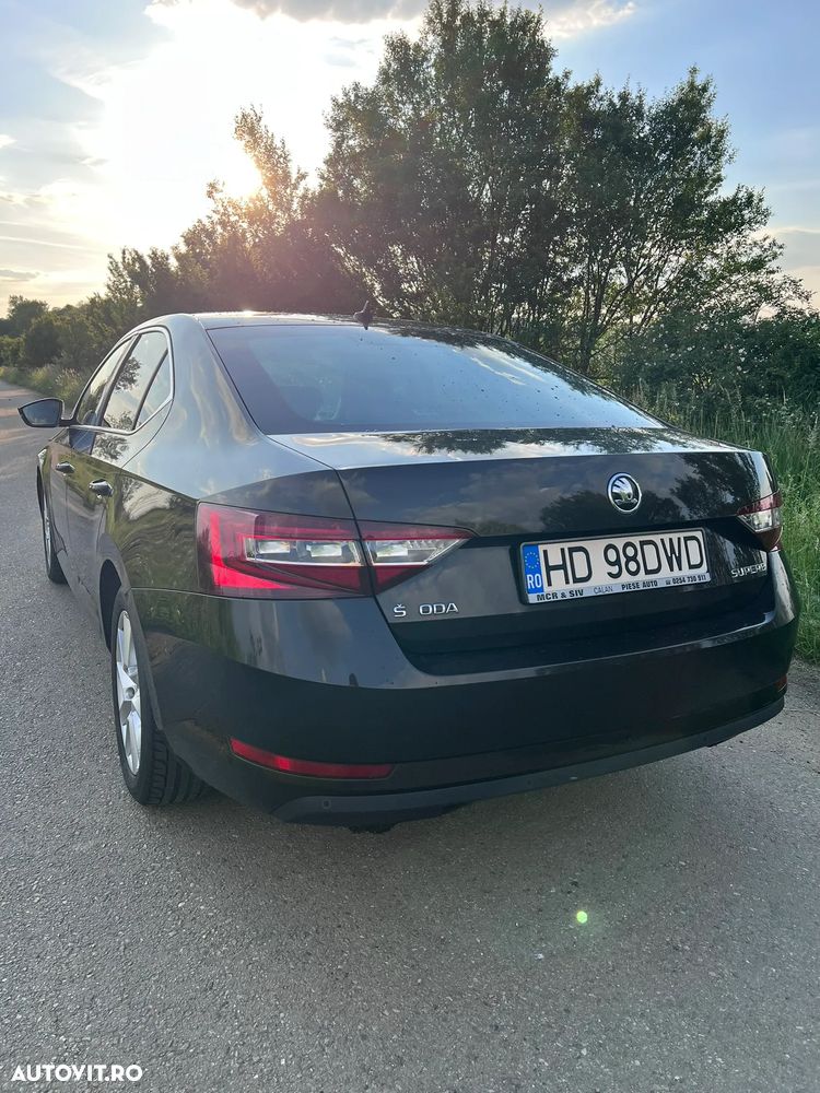 Skoda Superb 1.6 TDI DSG Active - 12