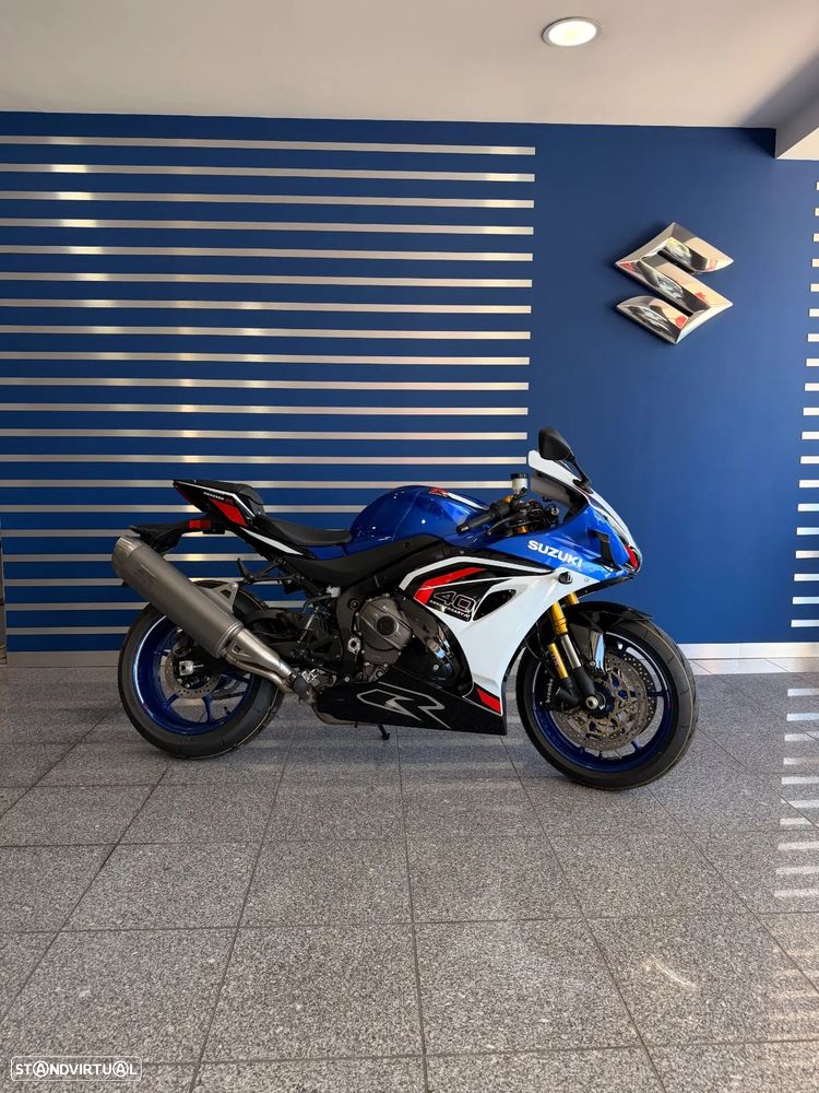 Suzuki GSX -R 1000 R - 2