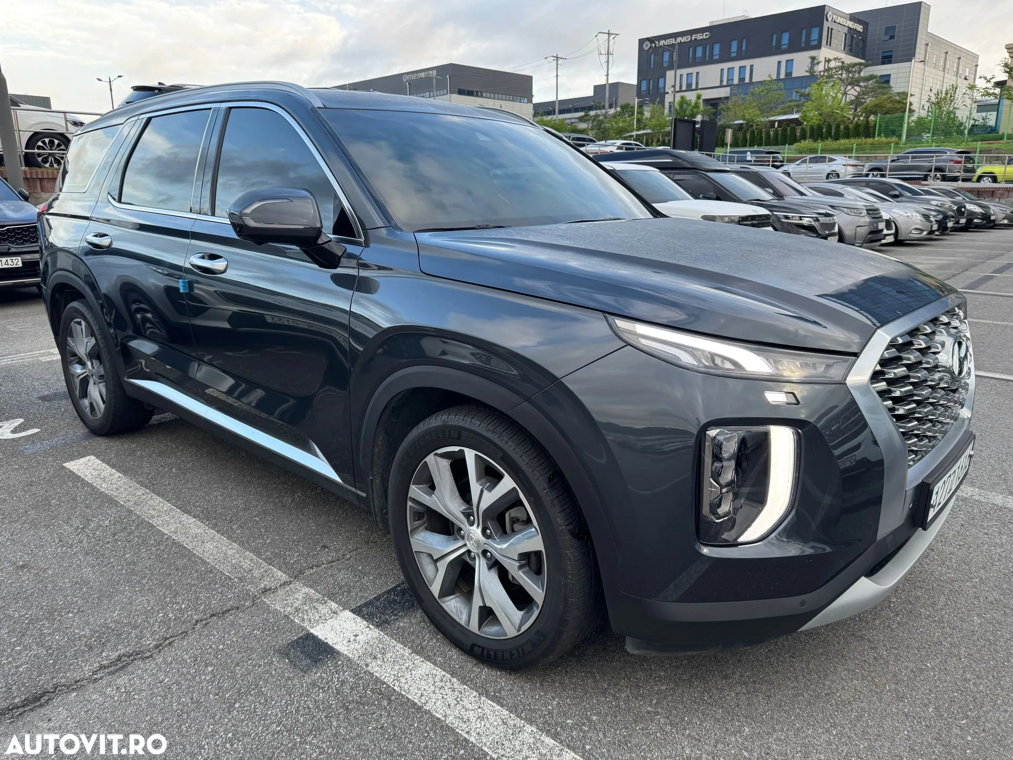 Hyundai Palisade - 2