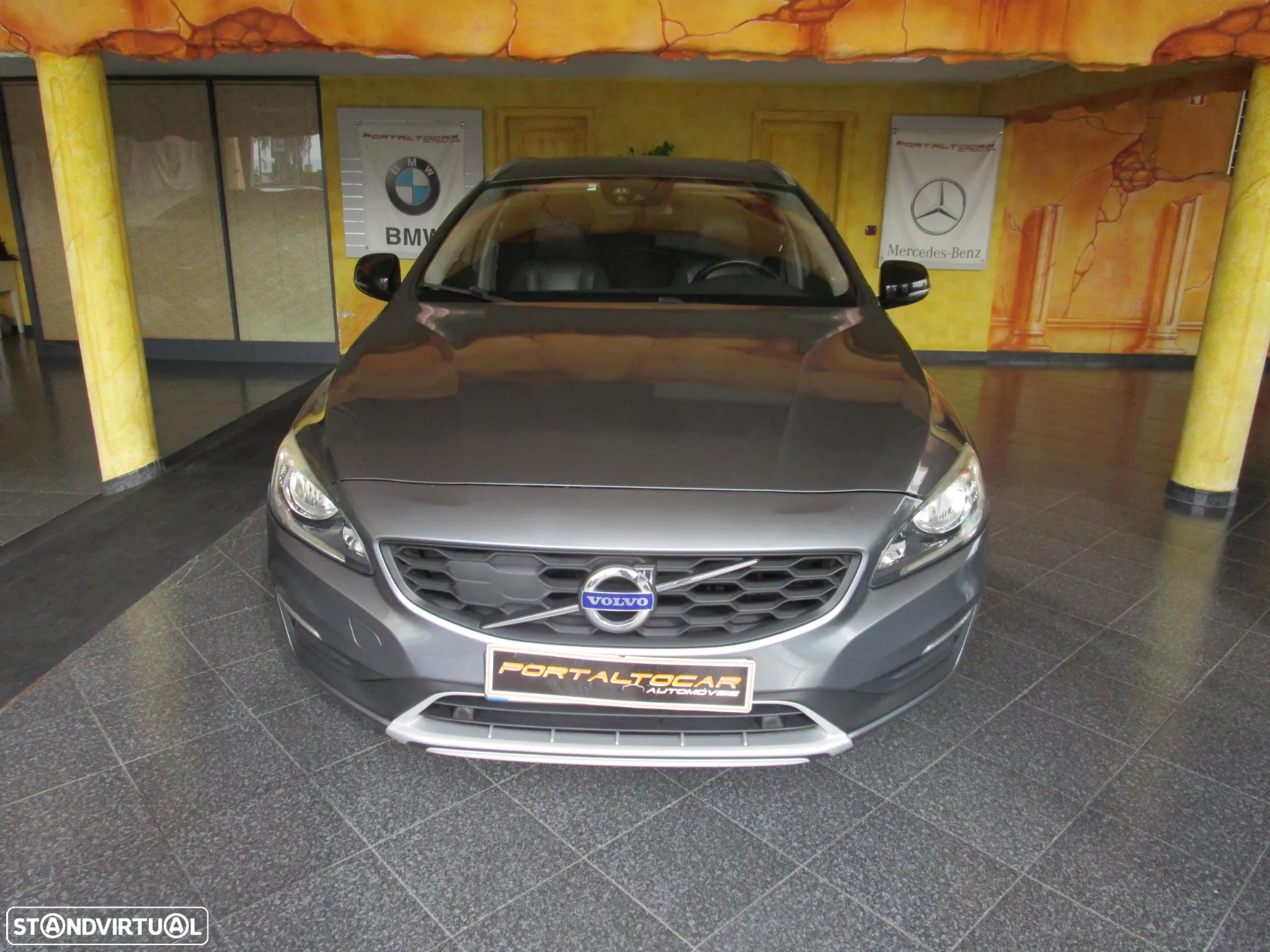 Volvo V60 Cross Country 2.0 D4 Summum Geartronic - 14