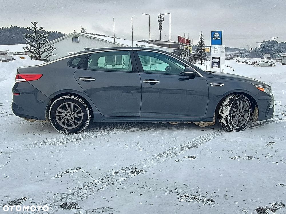 Kia Optima - 9