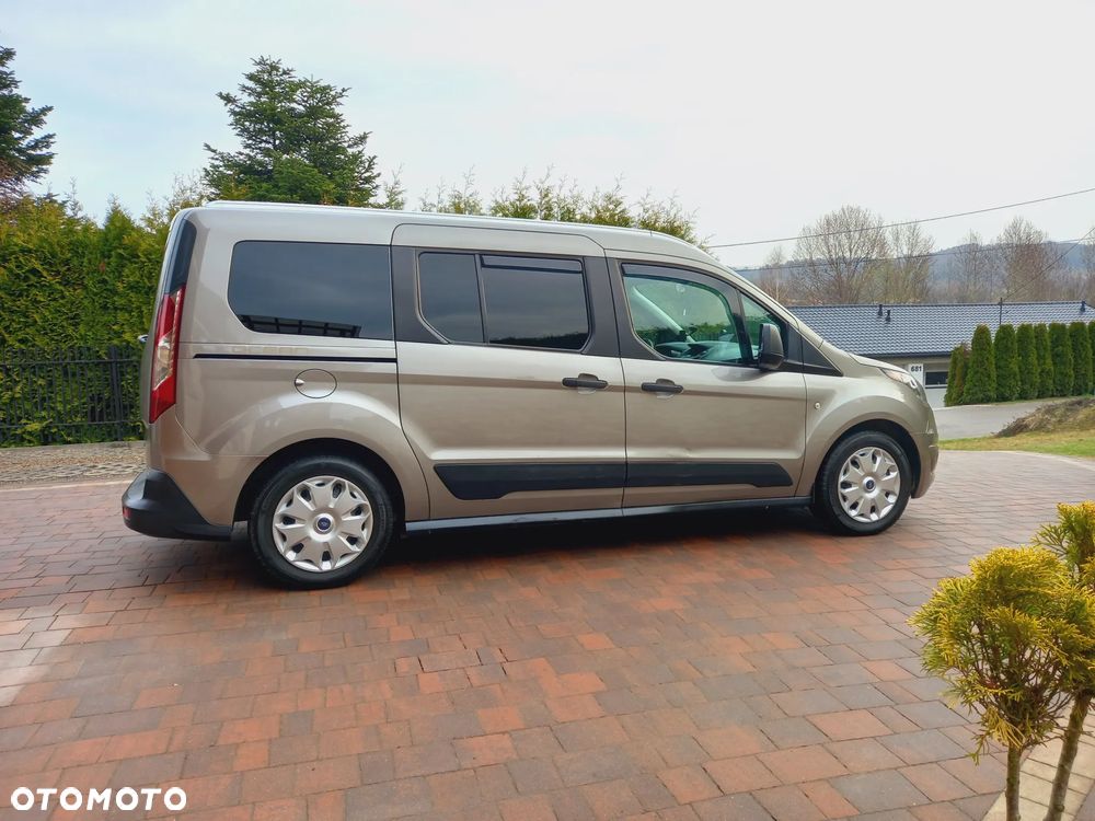 Ford Tourneo Connect Grand - 13