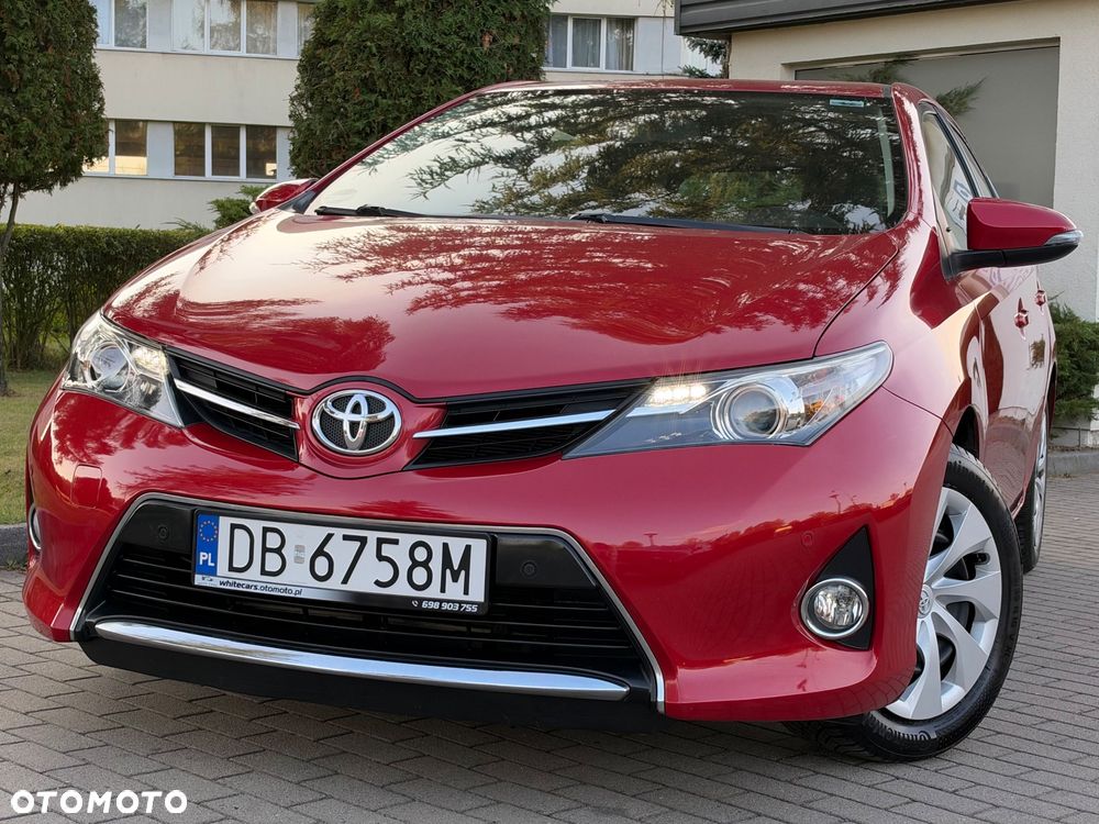 Toyota Auris 1.6 Valvematic Executive - 9