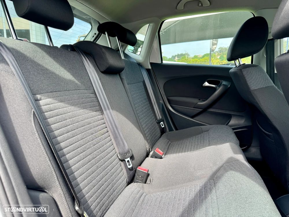 VW Polo 1.6 TDI Trendline - 12