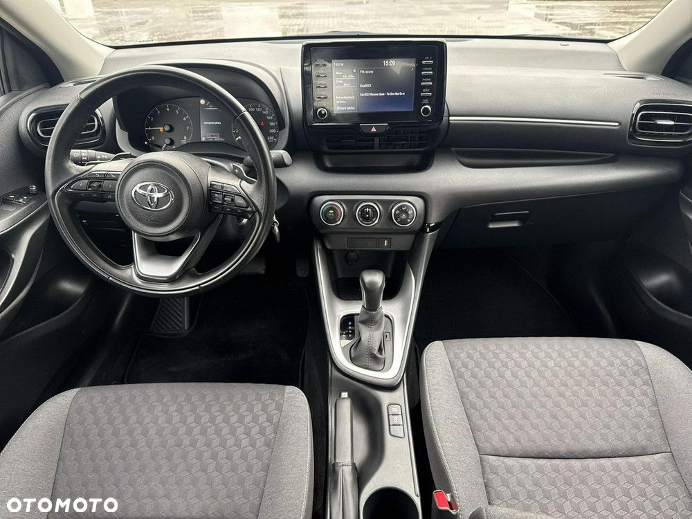 Toyota Yaris - 22