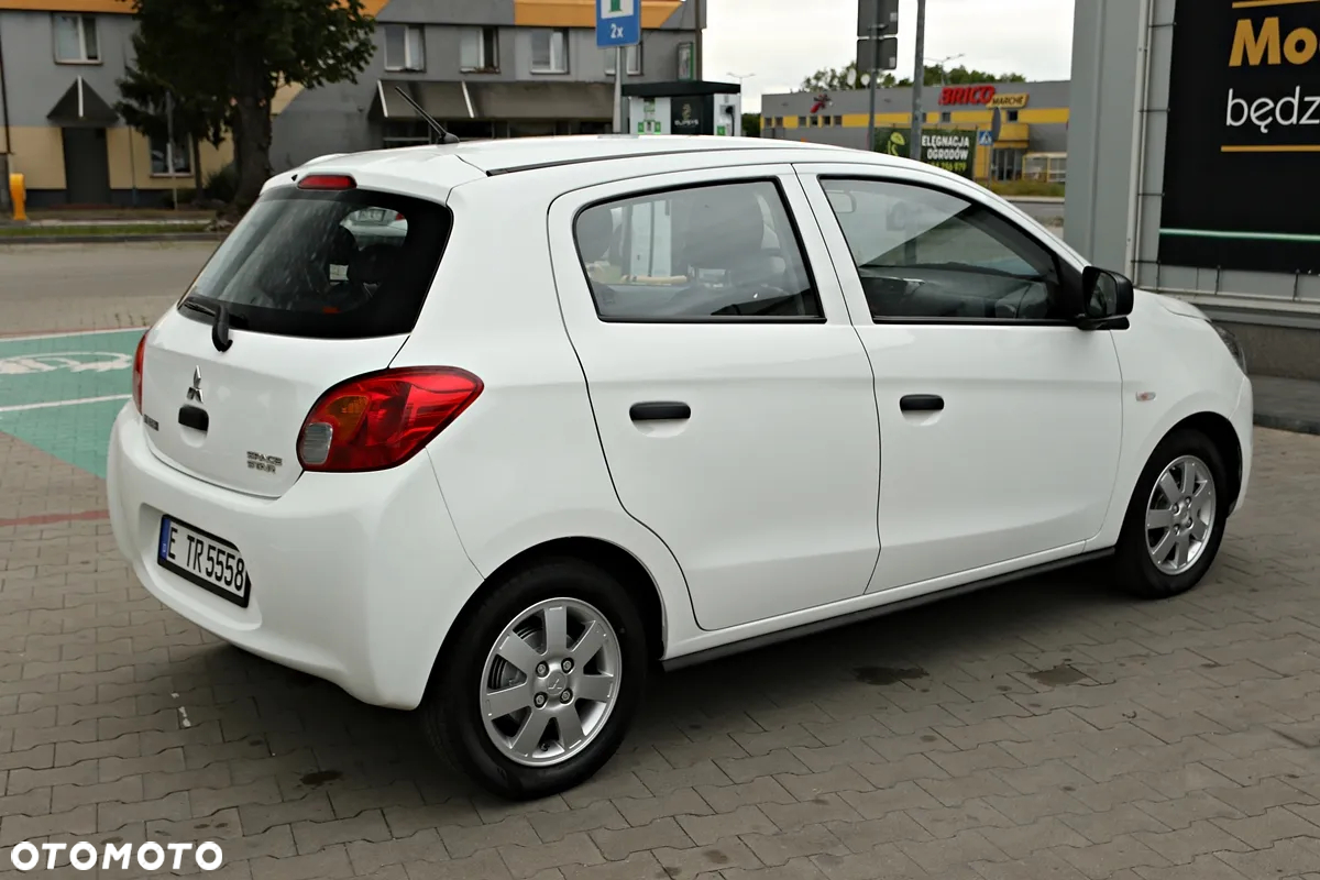 Mitsubishi Space Star - 16