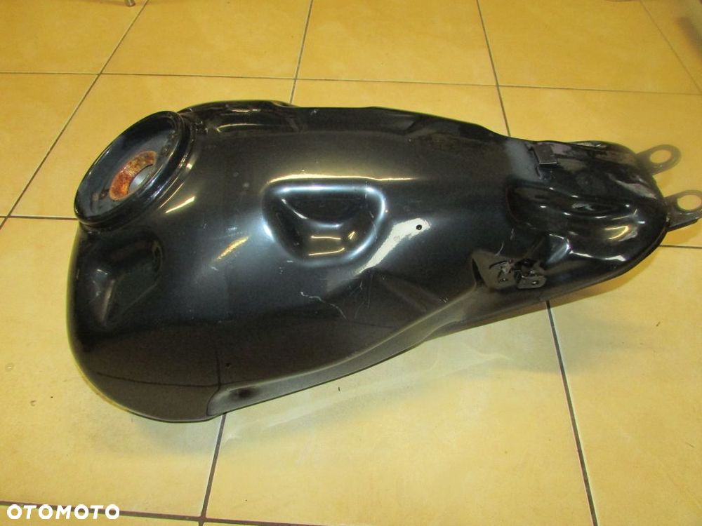 Benelli Leoncino 250 zbiornik paliwa bak - 1