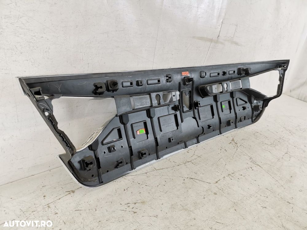 Ornament Haion Renault  Megane 4 2016 2017 2018 2019 2020 Original - 7