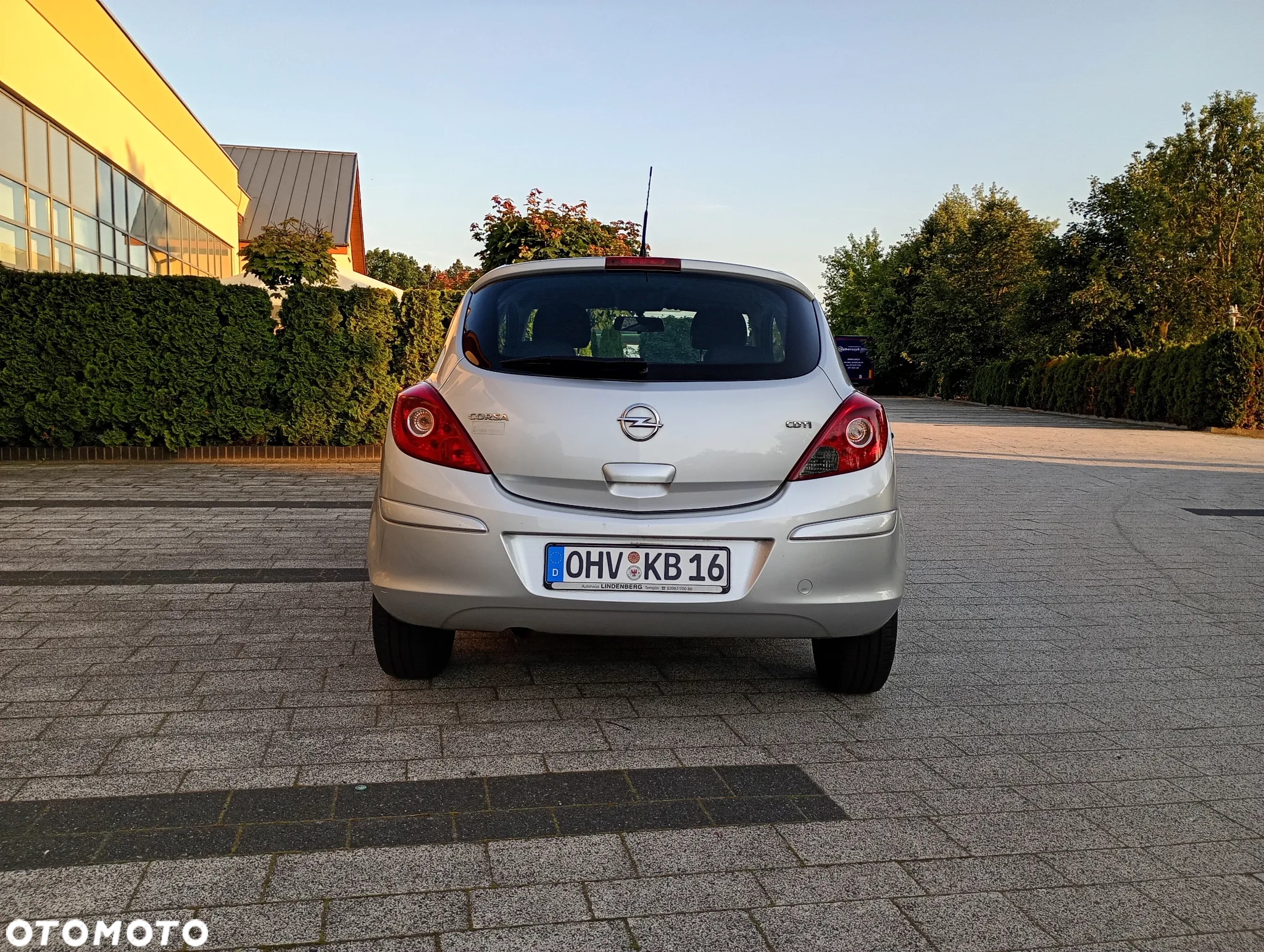 Opel Corsa 1.3 CDTI Enjoy - 3